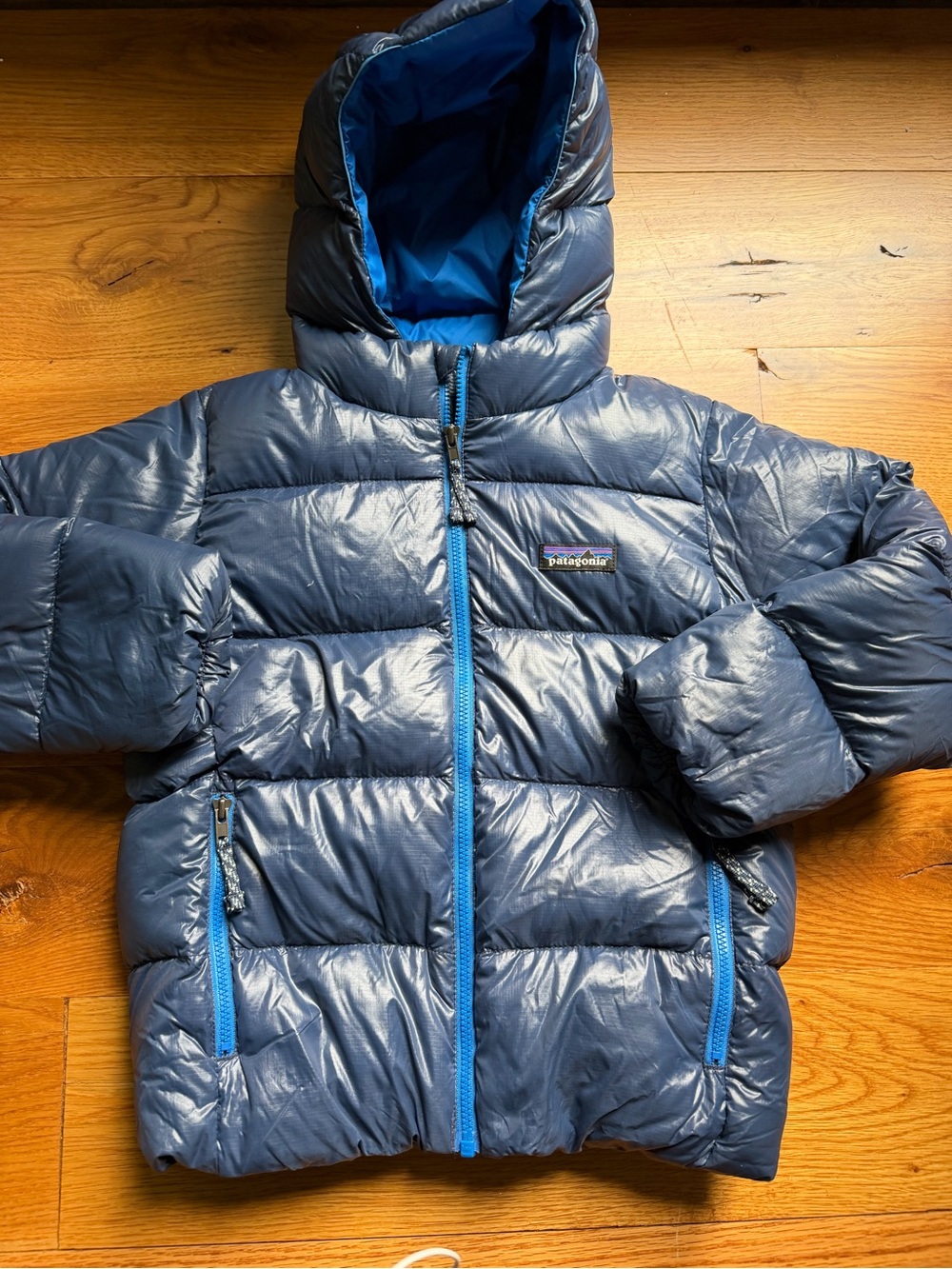 Patagonia Kids' Blue Puffer Jacket with Hood 5T 💙 🩵 💙
